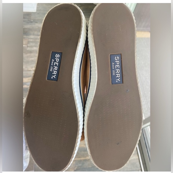 NEW SPERRY SUEDE SLIP ON SHOES - Picture 5 of 6